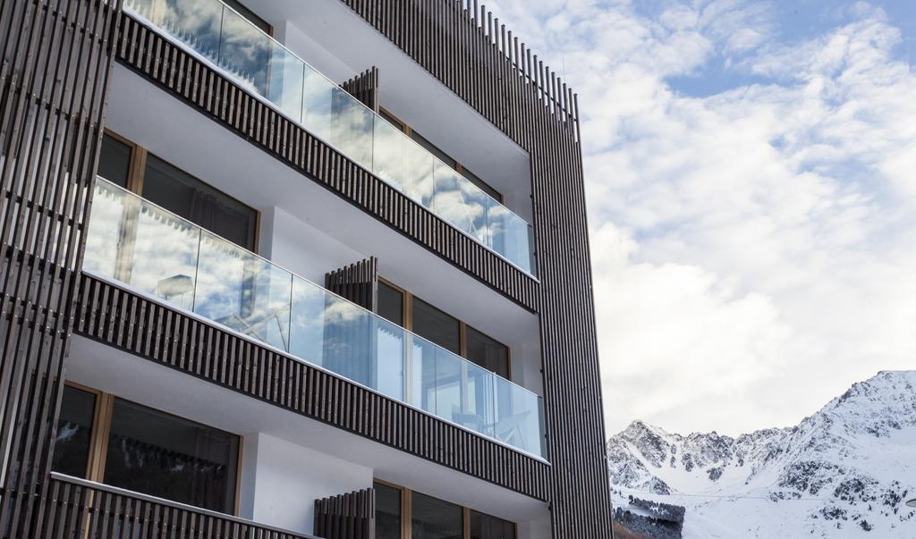 Langtaufererhof Hotel Melago Exterior foto
