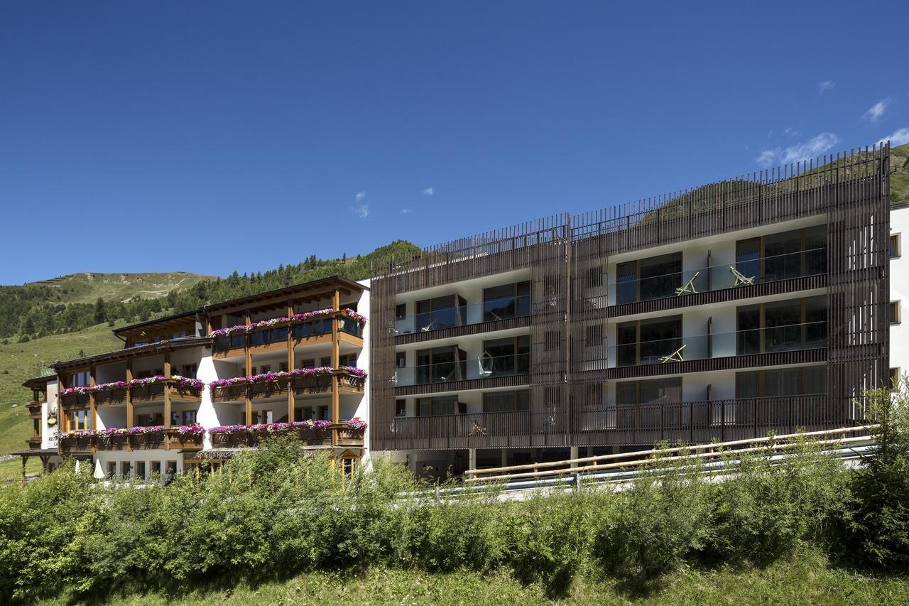 Langtaufererhof Hotel Melago Exterior foto